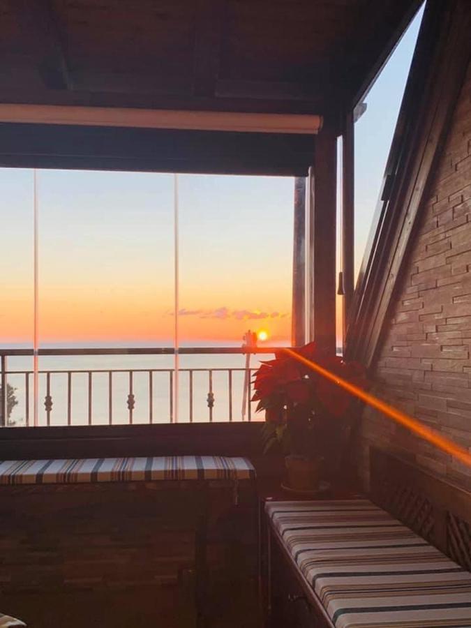 레토이아니 Casa Vacanze Cuzari 아파트 외부 사진